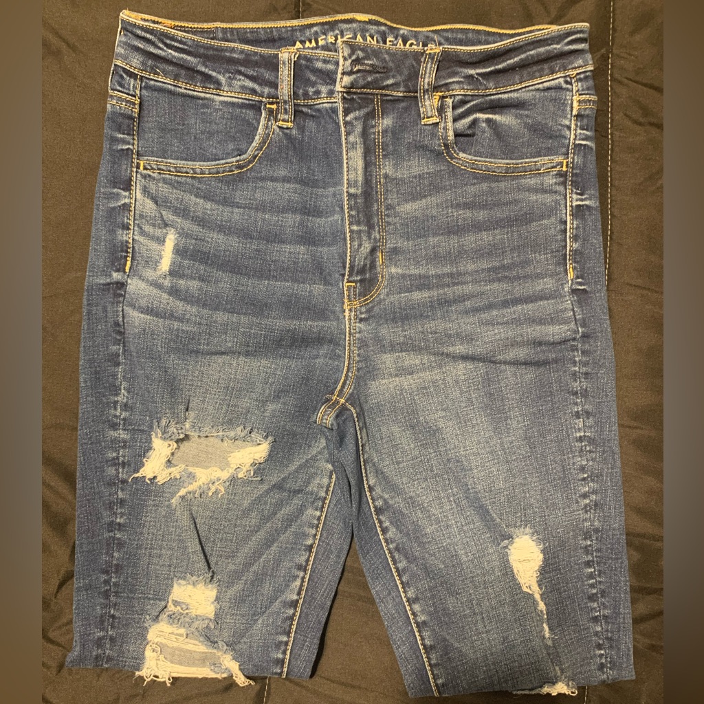American Eagle Super Stretch Super Hi Rise Jegging Size 8 American Eagle Super Stretch Super Hi Rise Jegging Size 8